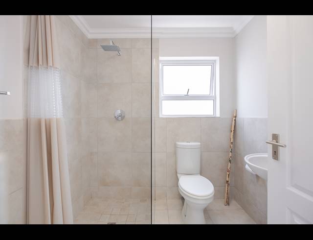 3 BEDROOM TOWNHOUSE TO LET IN SUNNINGDALE